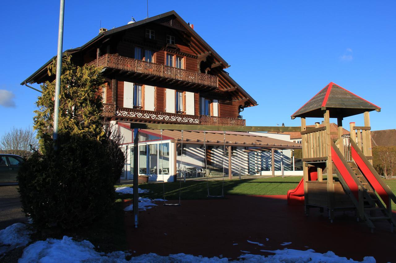 Hotel - Restaurant Le Manoir Vaulruz Exteriör bild